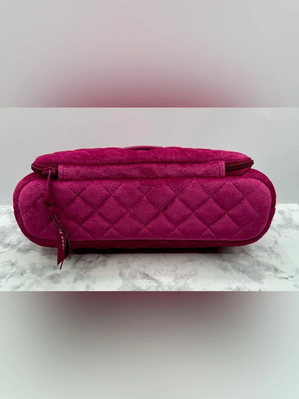 VERA BRADLEY Quilted Pink Velvet Compact Organizer.